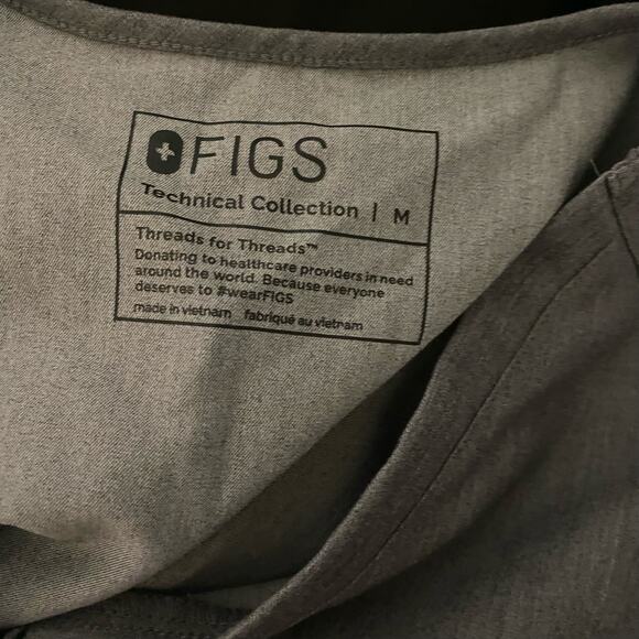 FIGS Technical Collection FW1000 Scrub Top Short Sleeve v-neck Grey Size Medium - Picture 5 of 12